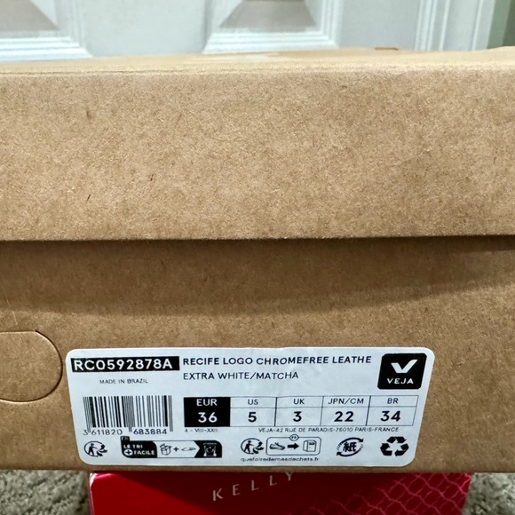 Veja Recife Leather White Matcha - Picture 5 of 5